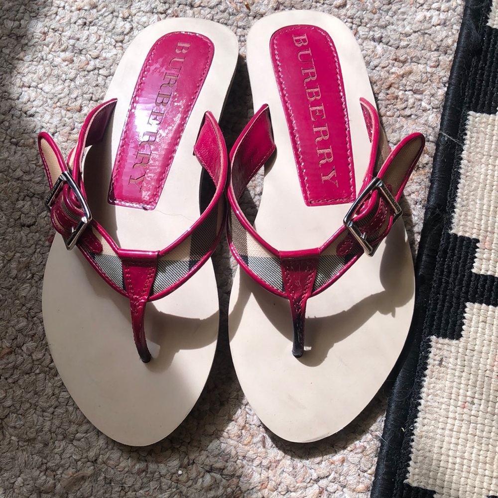 Burberry Pink Patent Leather and Beige Check Thong Sandals